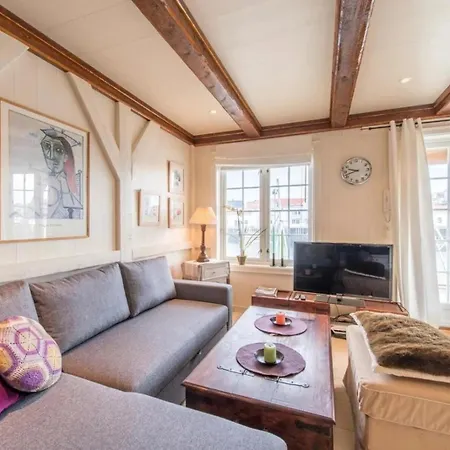 Hellandsoy Apartment,