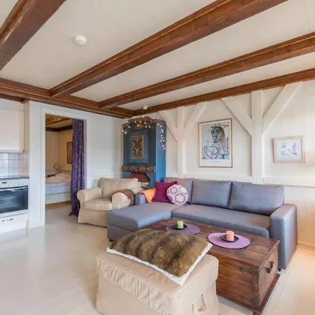 Hellandsoy Apartment, Henningsvær